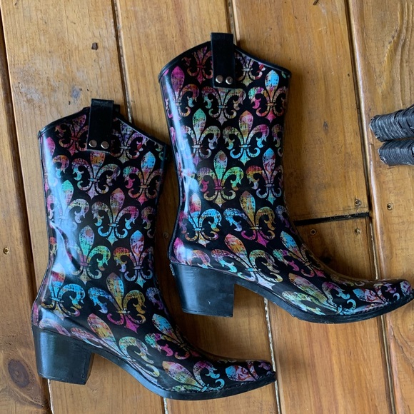 fleur de lis rain boots